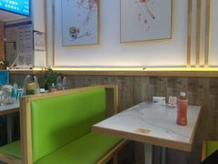-弘束束柳州深巷螺蛳粉(珠江路店)