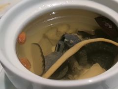 椰皇虫草花炖乌鸡-忆家名门·上海菜(徐家汇店)