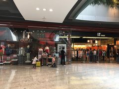 -东荟城名店仓