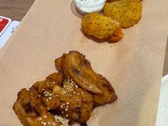 -必胜客(上海华谊新所店)