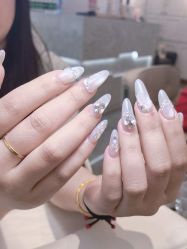 -U+nail优加专业美甲美睫