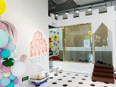 店内布置-LED LAND灯堡亲子餐厅(慈溪吾悦广场店)