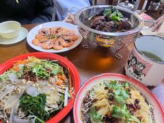 -老码头黑皮肘子锅包肉熏酱水饺(文政街店)