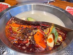 -东巴婆婆云南鱼豆花火锅(大东门店)