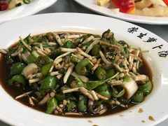 凉拌折耳根-荣生萝卜汤饭店