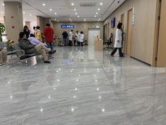 -上海大学附属上海和平眼科医院