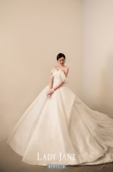 点击看大图 -Lady Jane高端婚纱礼服馆