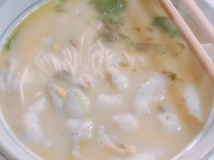 -明呈黄鱼面馆(斜土路店)
