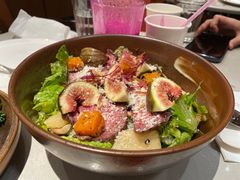 无花果牛肉鸡枞菌沙拉-农畉LONFOOD(万象天地店)