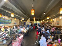 大堂-肖肖酸萝卜鱼火锅(总店)