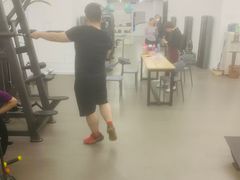 -乐刻健身(利邻荟合川店)