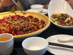 -万重锦·人文川菜馆(骡马市店)