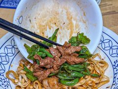 -李与白包子铺(桐梓林店)