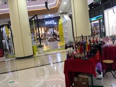 -吾悦广场(南京鼓楼店)