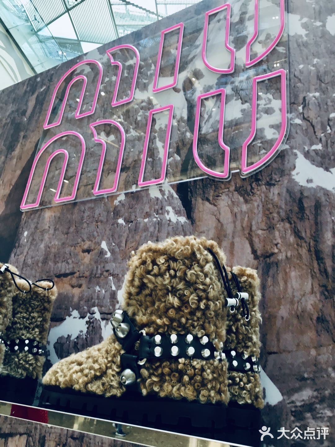 Miu Miu雪山俱乐部｜做勇敢的女孩