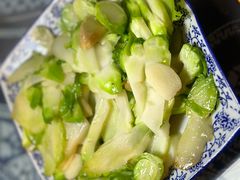 -鸡足缘·海稍鱼•野生菌火锅