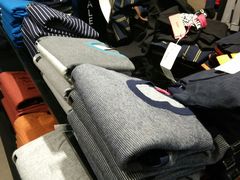 -Hugo Boss(百联奥特莱斯店)