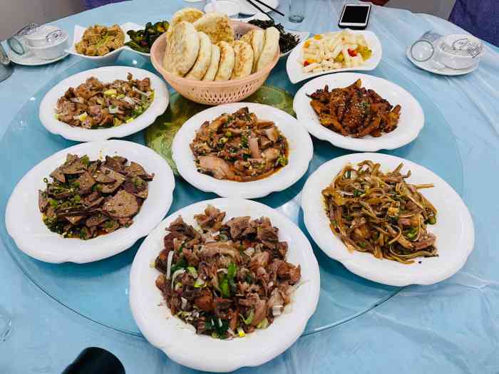 西义兴-"每次去巩义必吃的馆子,卤肉是镇店之宝,品."-大众点评移动版