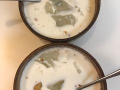 -志龙皇冠吃货椰子铺
