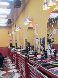 -Devilhands Barbershop男士理容店