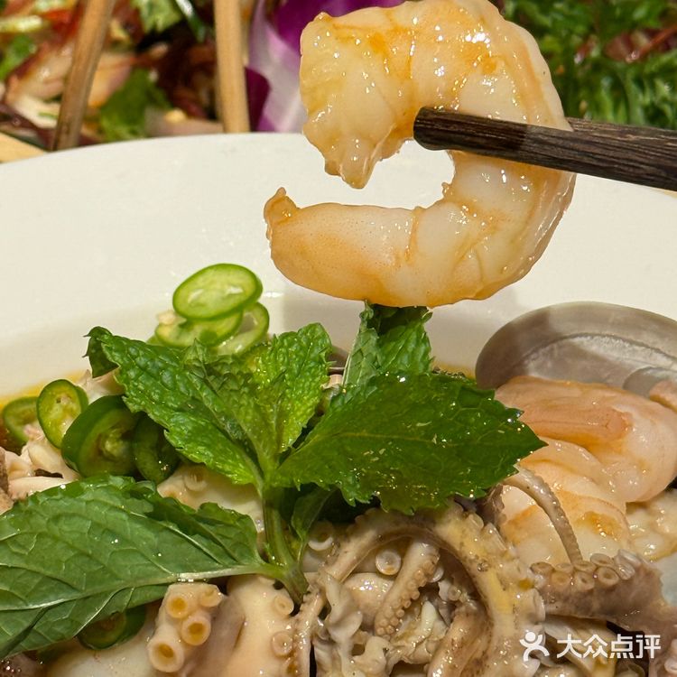 周末聚会首选！超惬意酒馆还能看球赛！