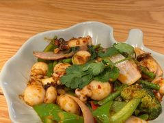 -大头虾越式风味餐厅(光明广场店)