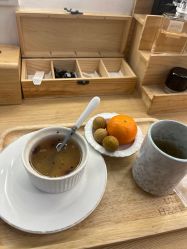 -宥莉·ULLY 痘敏肌•科技皮肤管理中心
