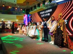 -可爱多国际儿童摄影会馆(龙泉店)