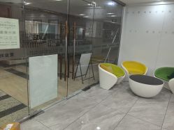 -镁连社·美联社