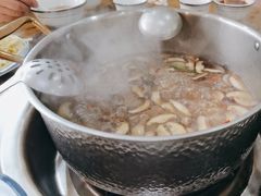 -乳仔牛牦牛汤锅 烤羊排(松潘古城店)