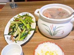 -九头鹰家宴(岳家嘴店)