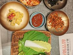 -草家酱蟹炭火烤肉店(珲春南路一店)