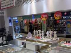-美式眼镜·授权蔡司.依视路.尼康.豪雅.明月(人民广场店)