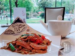 酸笋炒大肠-香宫中餐厅 · 桂林香格里拉