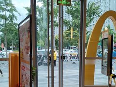 -麦当劳(北苑秋实路店)