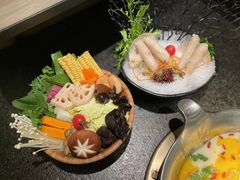 -湊湊火锅·茶憩(打浦桥日月光店)