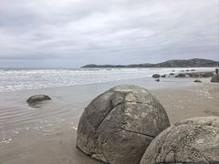-摩拉基大圆石