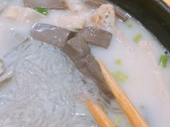 -津津老鸭粉丝馆(正东路店)