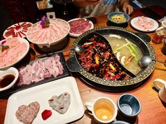 大骨鸳鸯锅-黄家码头老火锅(解放碑旗舰店)