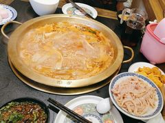 -沸炉重庆老火锅(军事博物馆店)