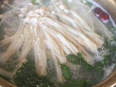 -慢丽江·云南野生菌土鸡锅(付家庄店)
