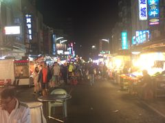 -六合夜市