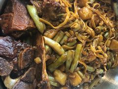 -内蒙焖面大盆骨餐馆(山大路店)
