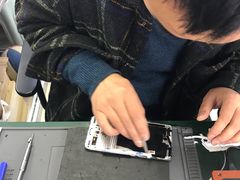 -鸿准通信科技·忠诚手机电脑维修中心(三林店)