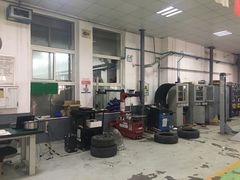 -友谊汽车维修保养·钣金喷漆事故定损·洗车贴膜