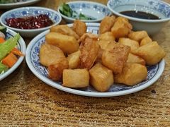 炸咯吱的汤汁-门框胡同百年卤煮(新街口店)