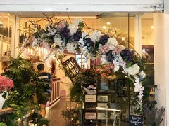 -FLOVIE FLORIST CAFE