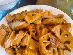 -老鼎万春卤菜(五代传承创始老店)