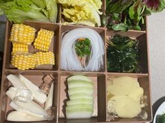 -海底捞火锅(宝龙广场夜宵主题店)