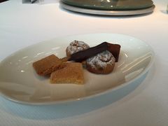 -AZUR聚(香格里拉饭店)